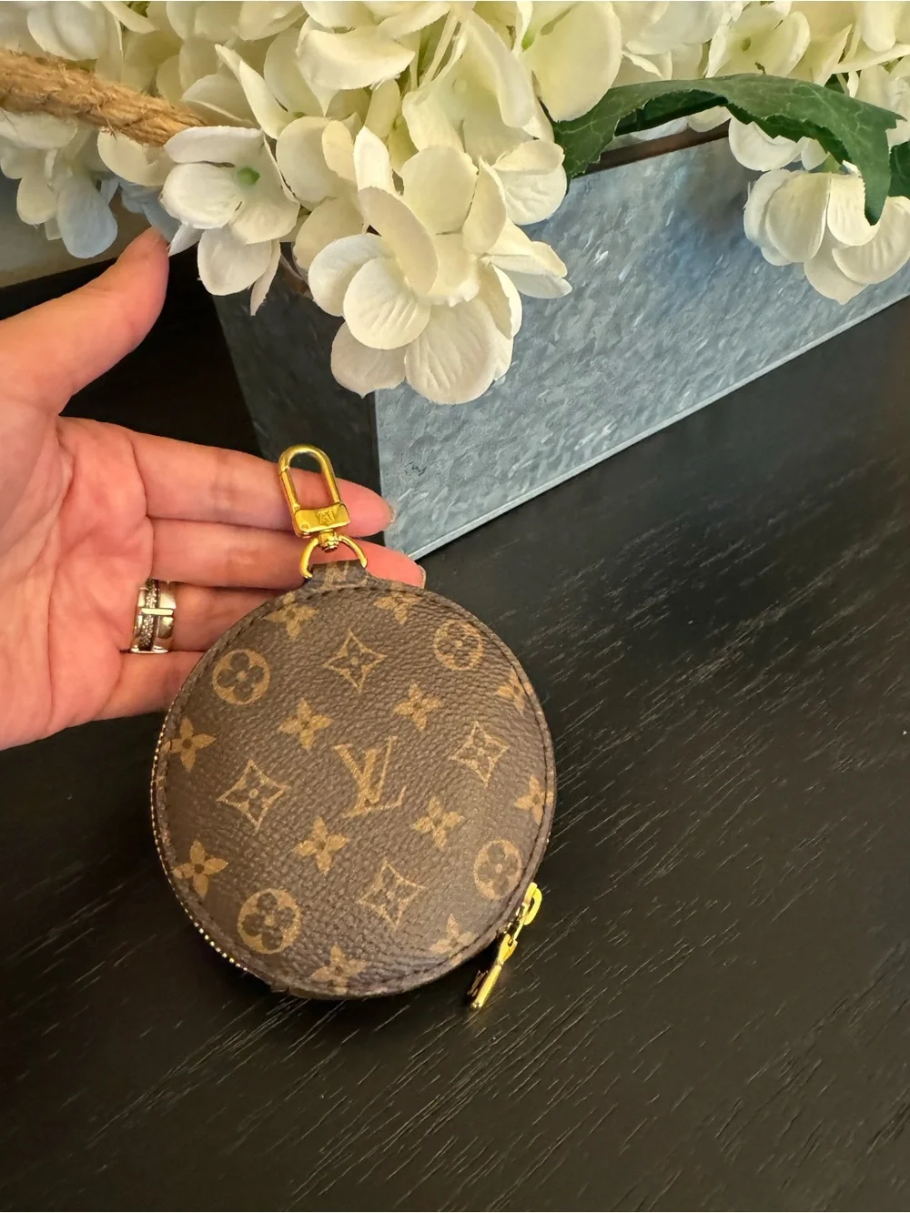 Louis Vuitton Multi Pochette Accessoires Round Coin Purse Monogram